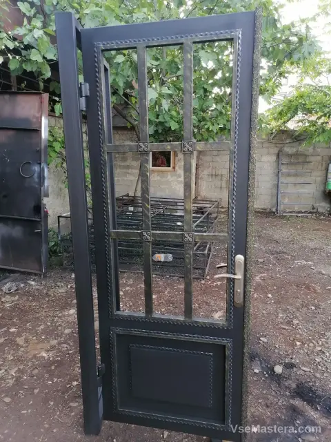 Welder in Batumi